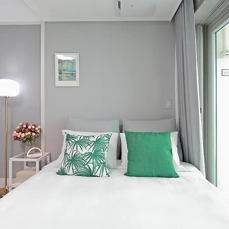 Elmomento Gwangan Hotel Busan Exterior photo