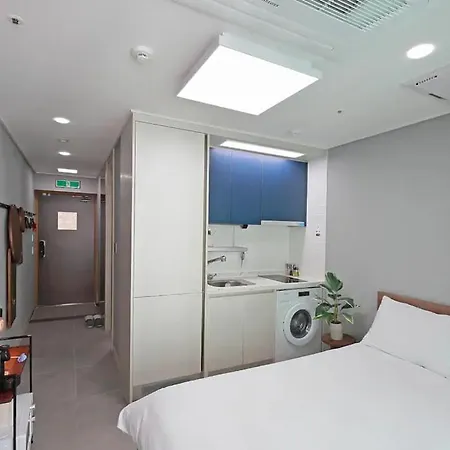 Elmomento Gwangan Hotel Busan Exterior photo