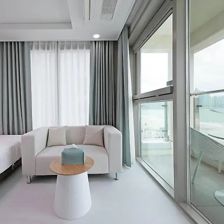 Elmomento Gwangan Hotel Busan Exterior photo